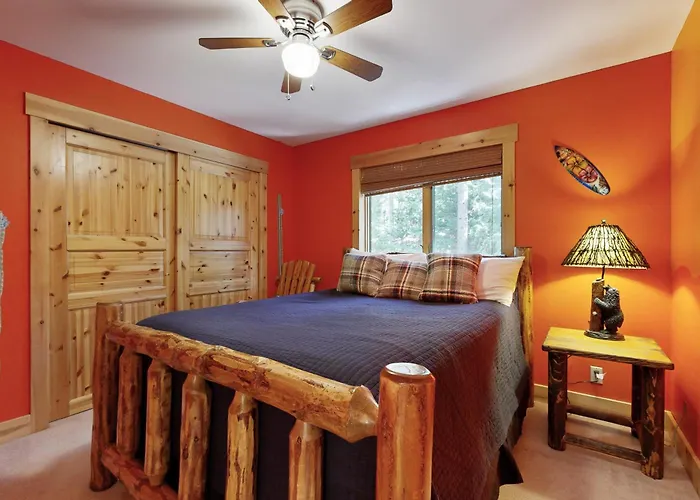 Mohican Manor